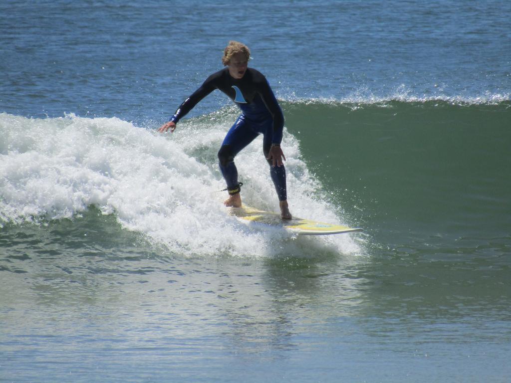 West Coast Surf Hostel Арея Бранка Екстериор снимка
