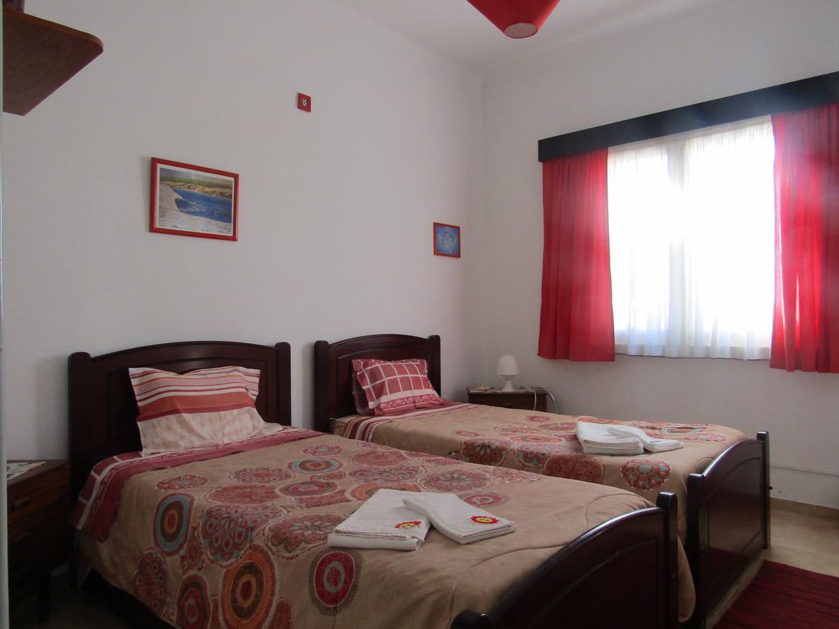 West Coast Surf Hostel Арея Бранка Екстериор снимка