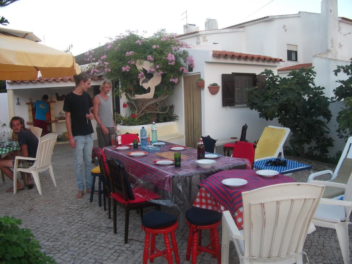 West Coast Surf Hostel Арея Бранка Екстериор снимка